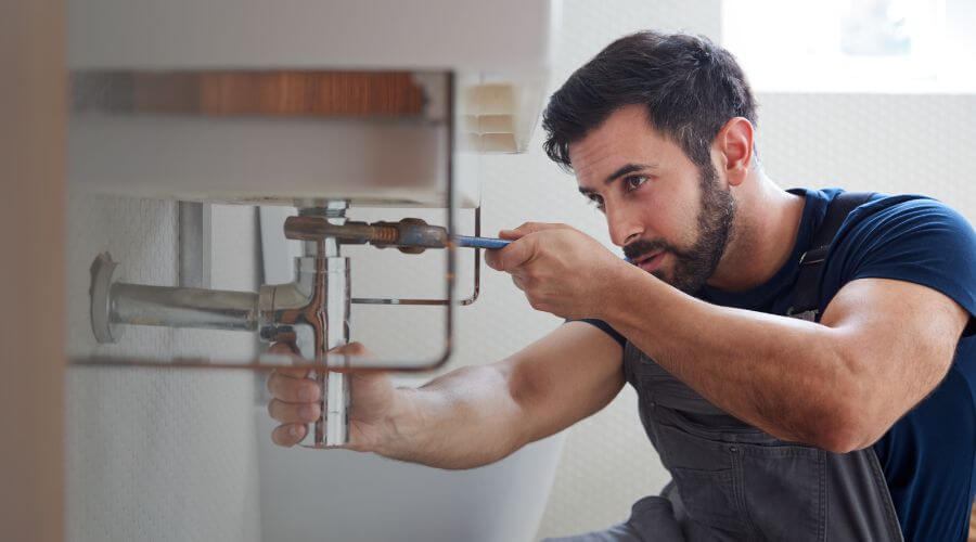 Professional sink repair in Crabtree, OR